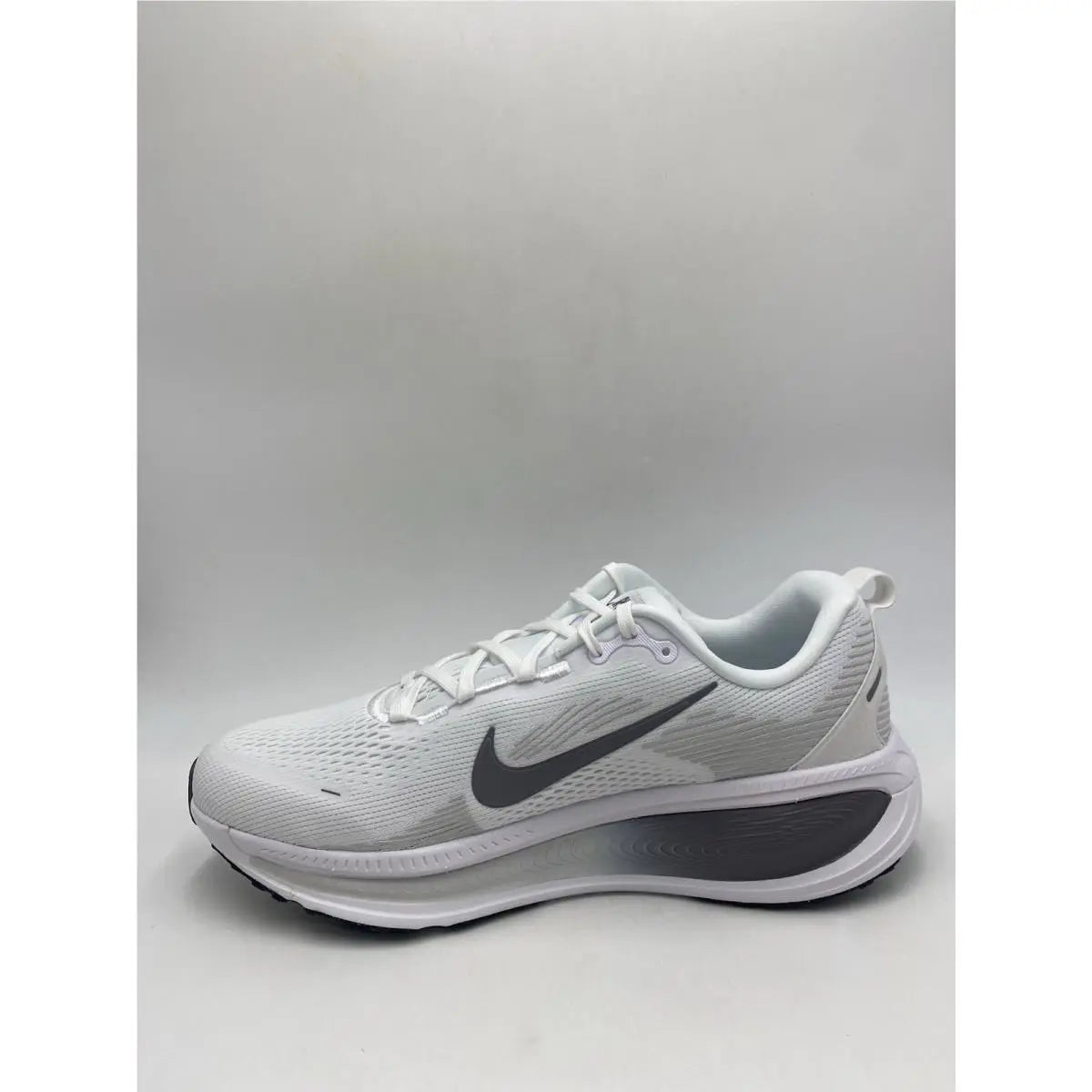 Nike Zoom Vomero 18 TB Mens Shoe