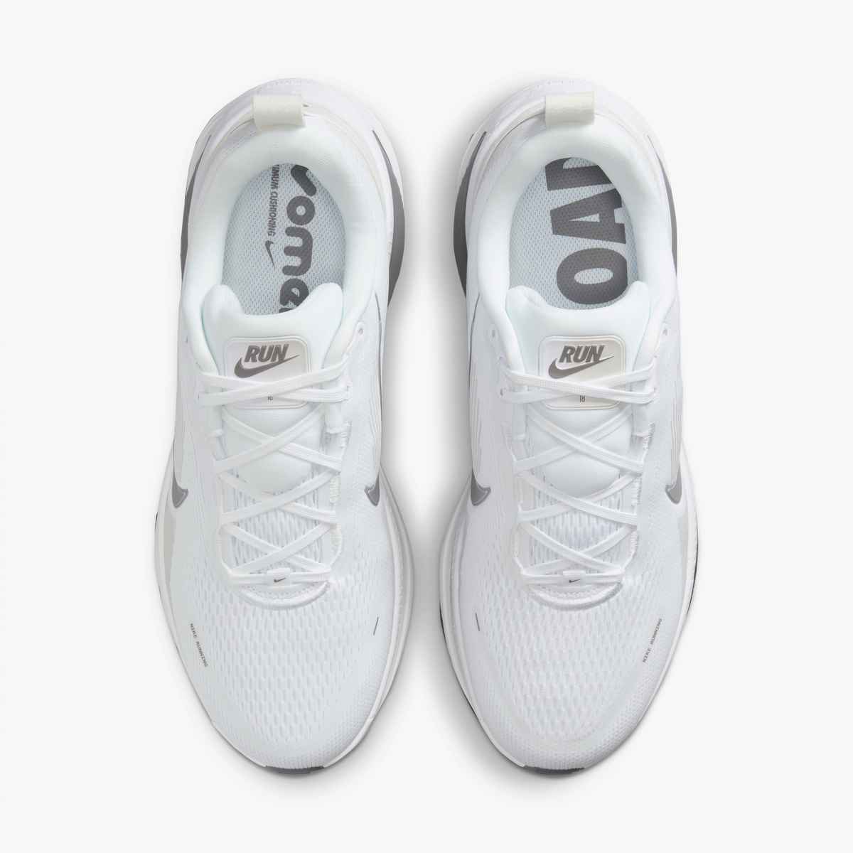 Nike Zoom Vomero 18 Running Shoe